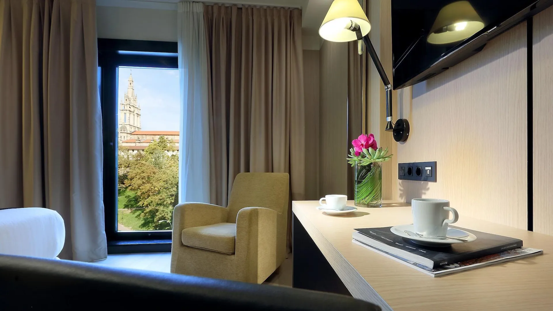 Occidental Bilbao Otel 4*,